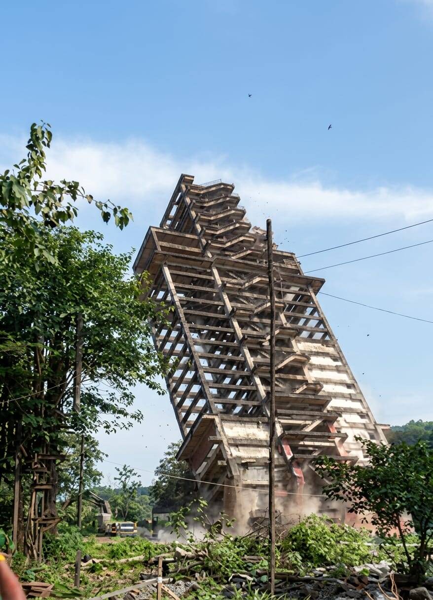 629af6f0-919b-47ee-914b-c3981bf34f52_Namrup_1_tower_demolished_.jpg