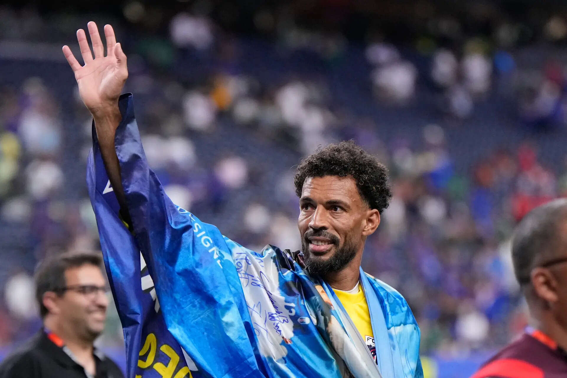 Cape Verde advances and France looks like the team to beat on Day 16 of the World Cup, in photos