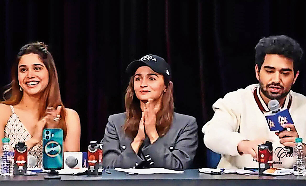 Alia Bhatt on show_Social