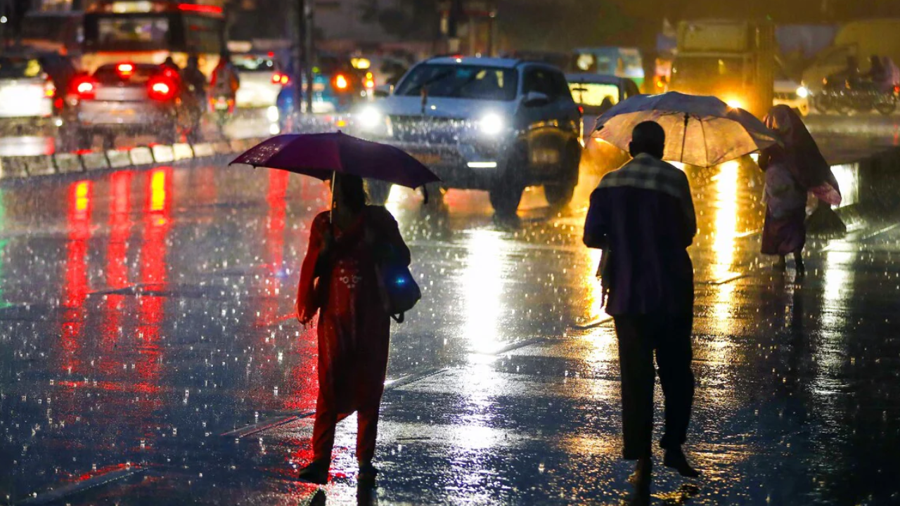 IMD issues rain, thunderstorms and gusty winds alerts for multiple Indian states
