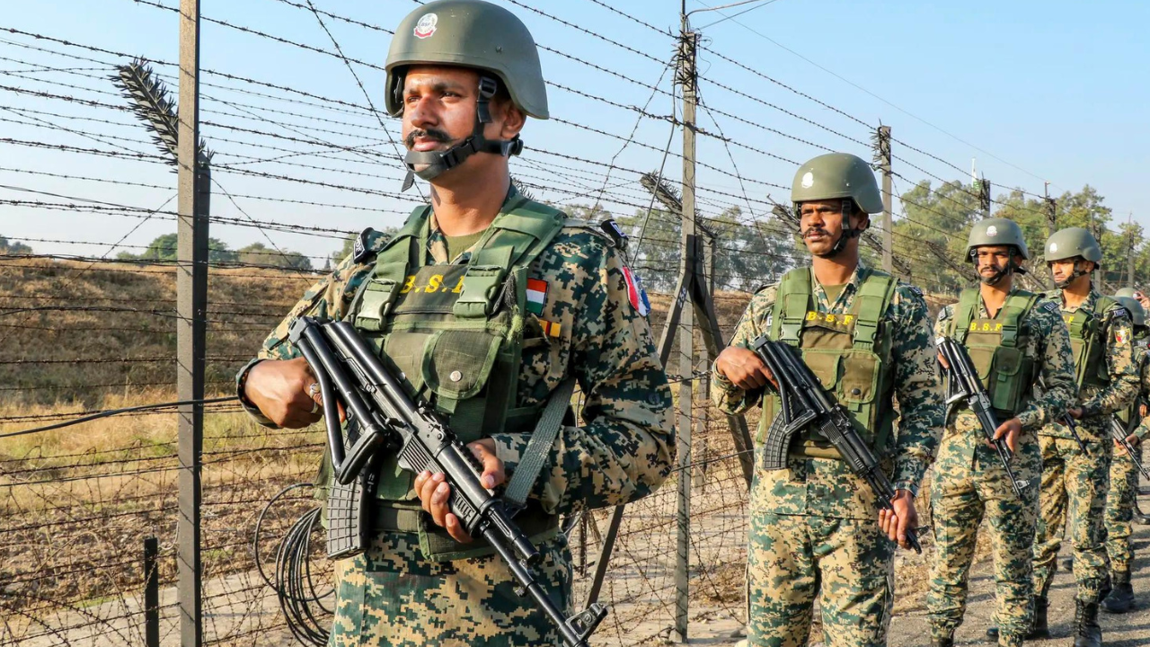 Pakistani national, 31, apprehended after crossing LoC in Poonch