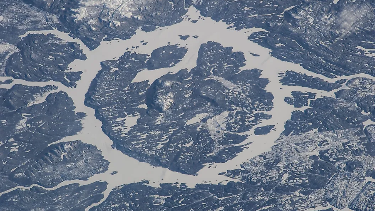 7 lakes created by meteor impacts around the world: From Lake Manicouagan to Clearwater Lakes