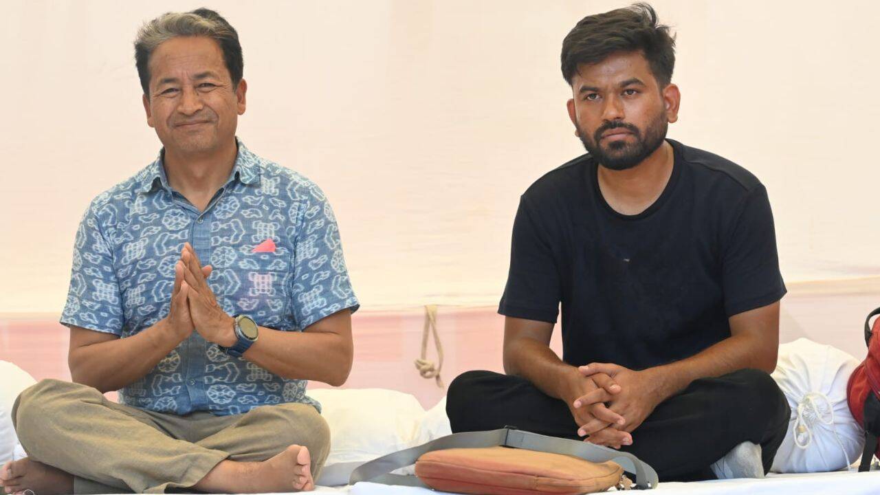 Sonam Wangchuk's hunger strike enters day 2 at Jantar Mantar