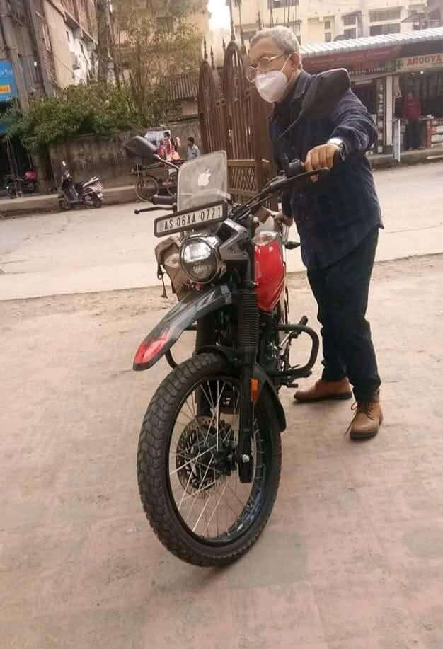 52a5d616-d67b-4e00-9659-a66d3b2a2966_Dr_Sarbeswar_Bhuyan_with_his_bike_.jpg