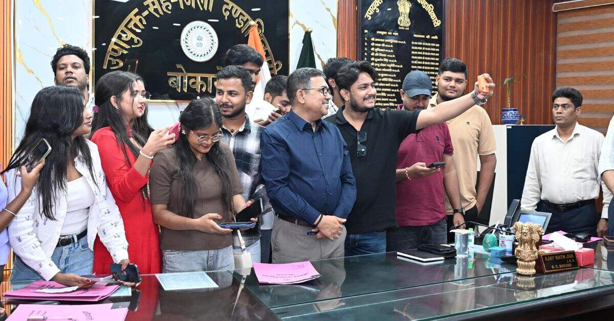 da4d9874-66d4-442d-8101-29c3b7460521_dc_bokaro_with_social_media_influencers.jpg