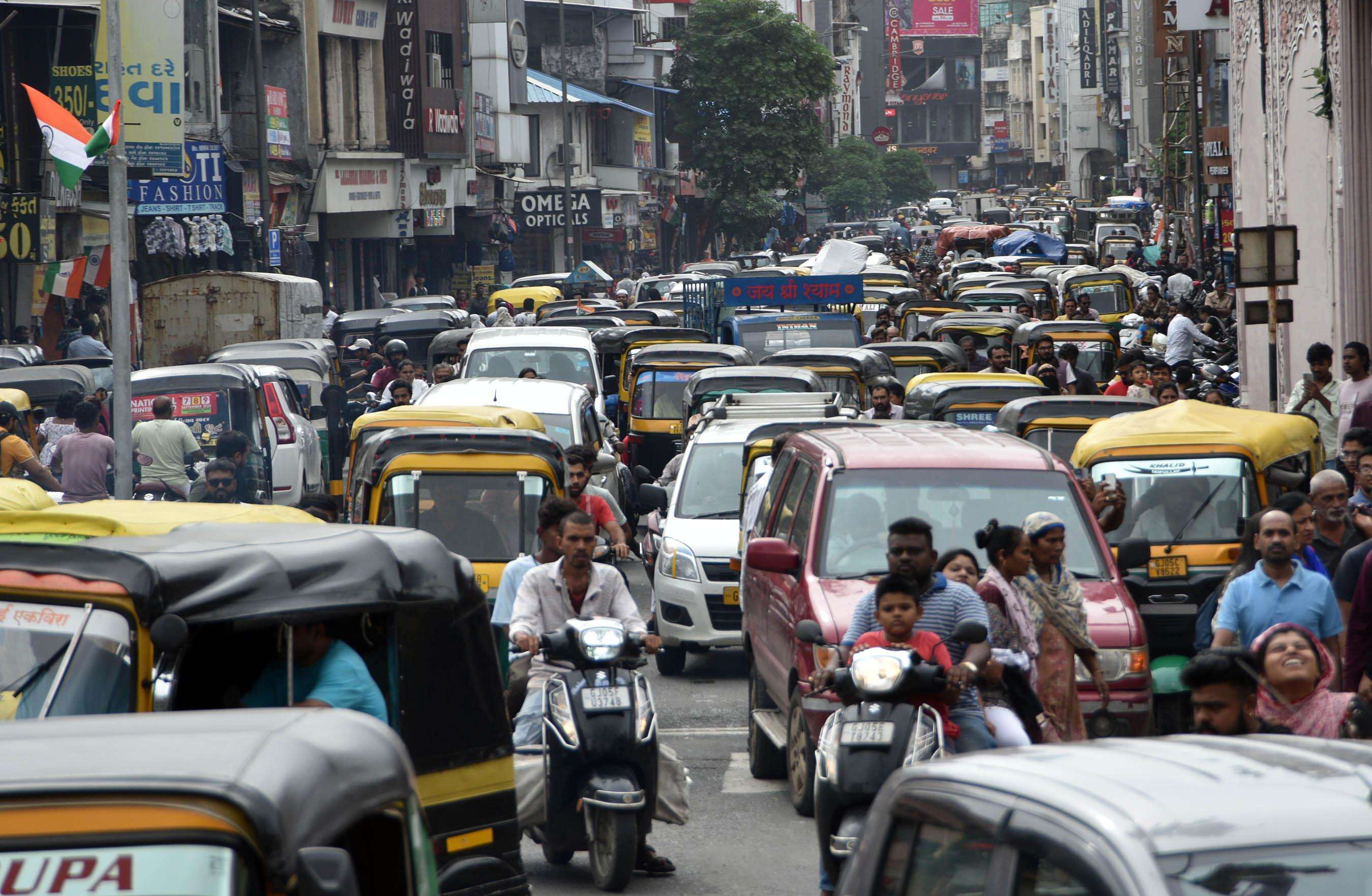 J&K imposes odd-even rule in Gulmarg to ease traffic pressure