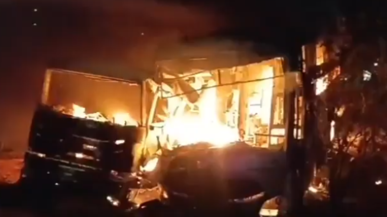 7 dead, 15 injured as bus catches fire after collision on Delhi-Mumbai Expressway