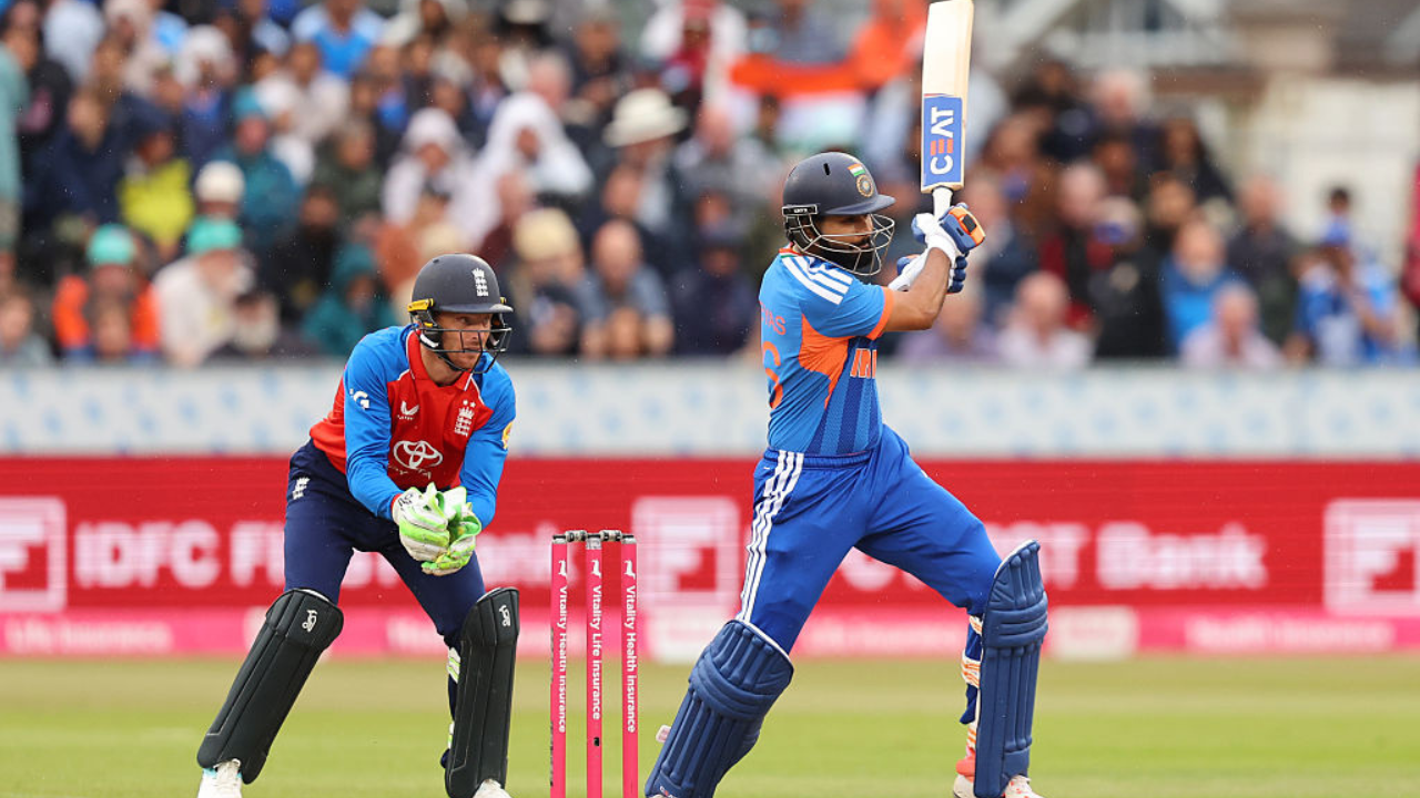 IND vs ENG Live, 1st T20I: 50 for Shreyas Iyer, Shivam Dube joins captain