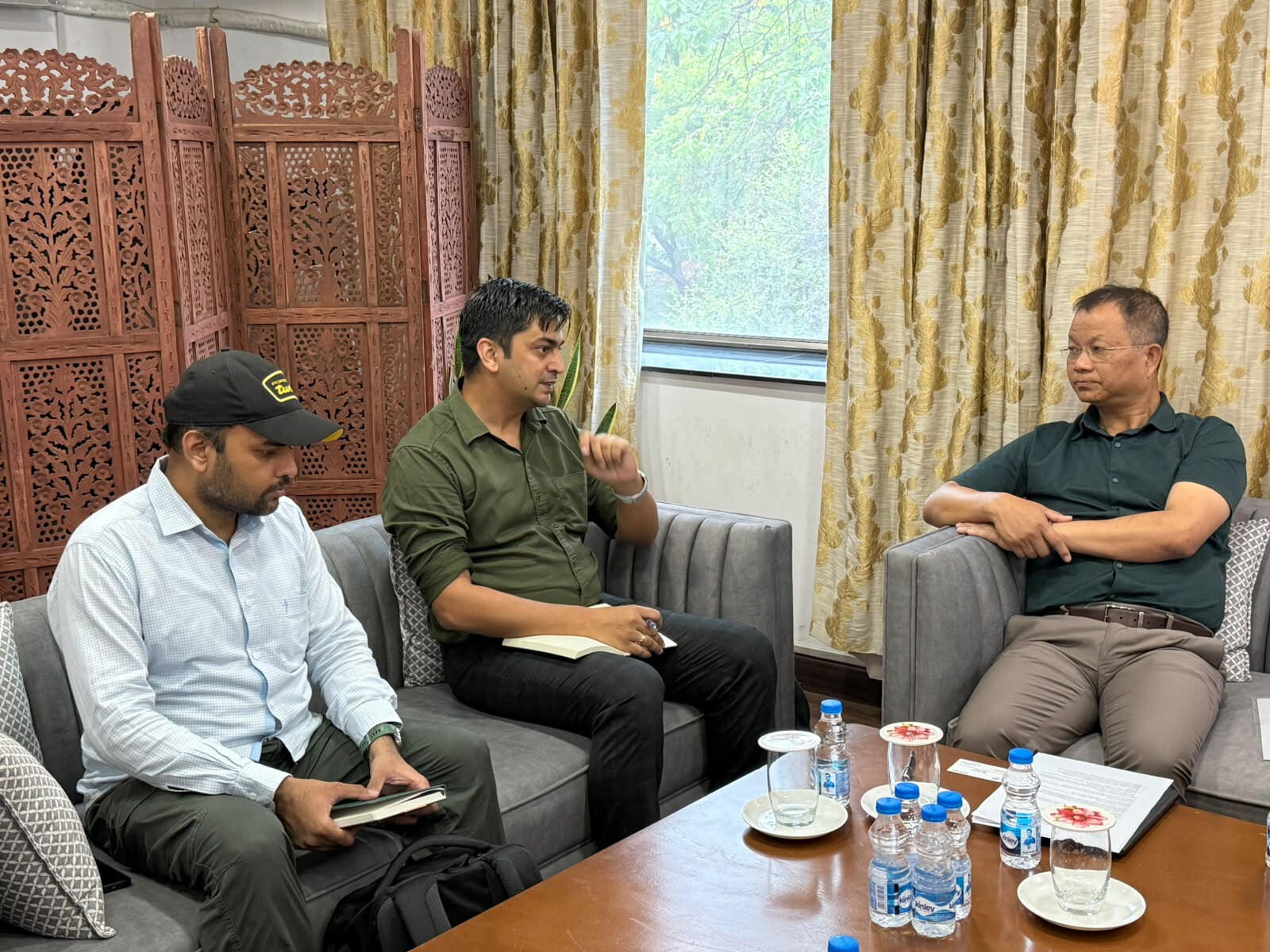 ac7e72b2-830a-4075-afdb-8a816c5cac93_Mizoram_PHE_Minister_Lalnilawma_with_Neeraj_Gahlawat_Senior_Water_Resources_Specialist_of_MASHAV.jpeg