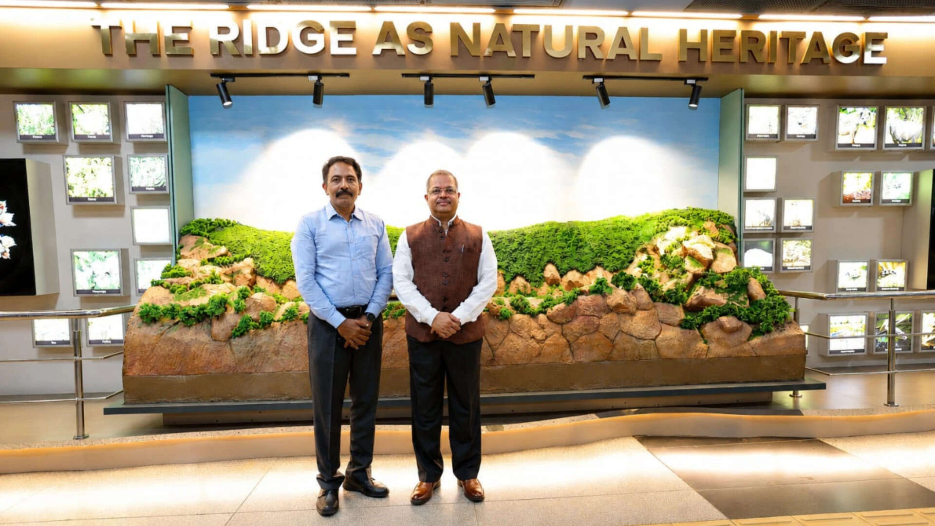 CP Goyal, Chairman, Central Empowered Committee with Dr. P Vishwakannan, Chief Conservator of Forests, GNCTD at the Delhi Ridge Interpretation Centre