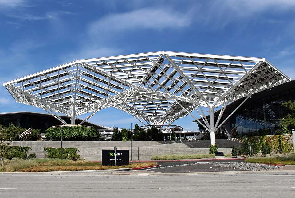 Wikimedia Commons 2788-2888_San_Tomas_Expwy
