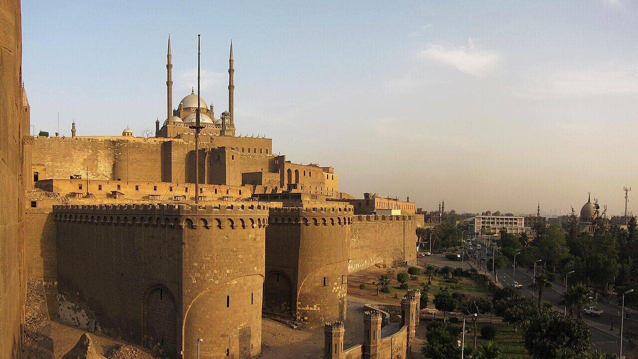 wikipedia The story behind Al-Qahirah