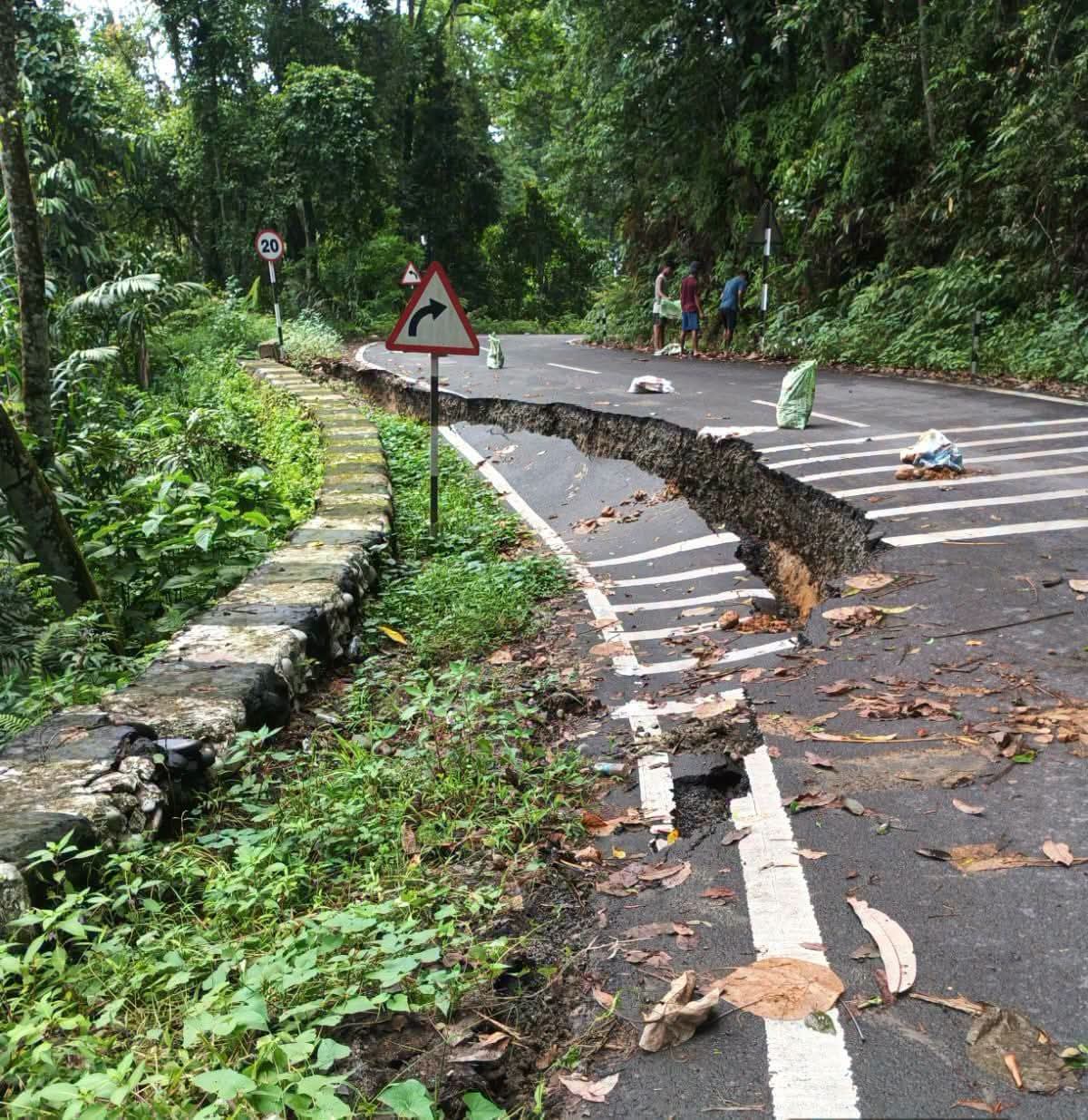 6315b616-96f3-4288-b54c-3f27cf2c9eda_Damaged_Highway_.jpg