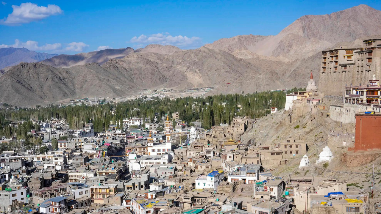 Centre holds informal talks with Ladakh groups over stalled demands