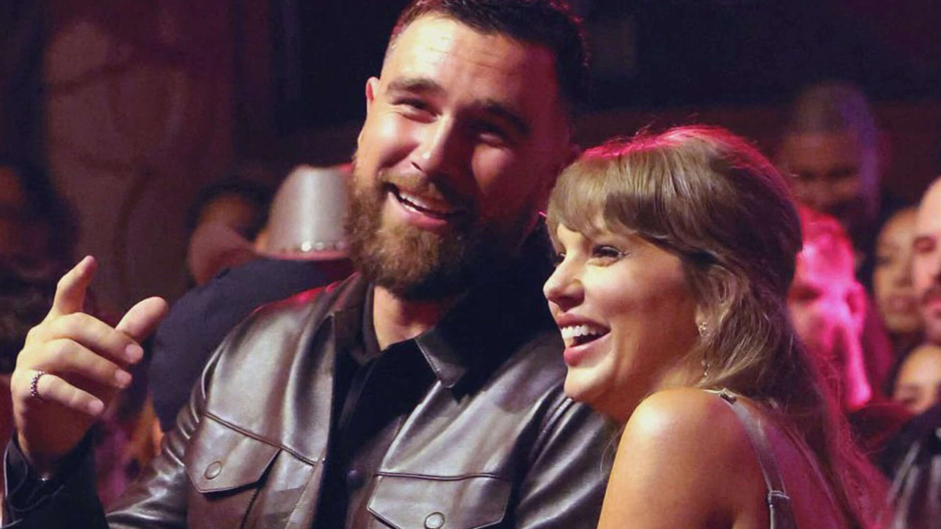 Bride-to-be Taylor Swift arrives for rehearsal dinner - WATCH
