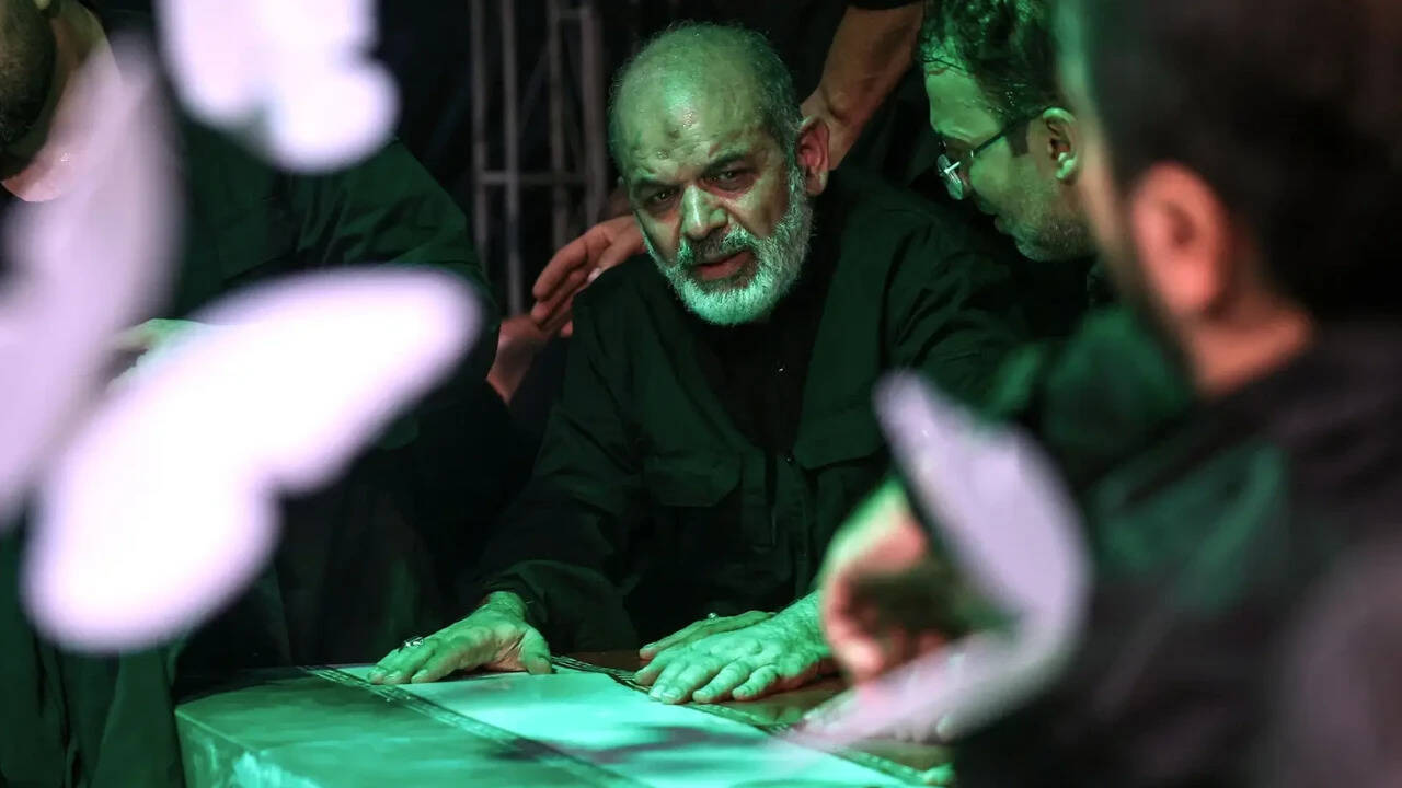 Senior Iranian Revolutionary Guard Commander Emerges Amid Khamenei Memorial Period