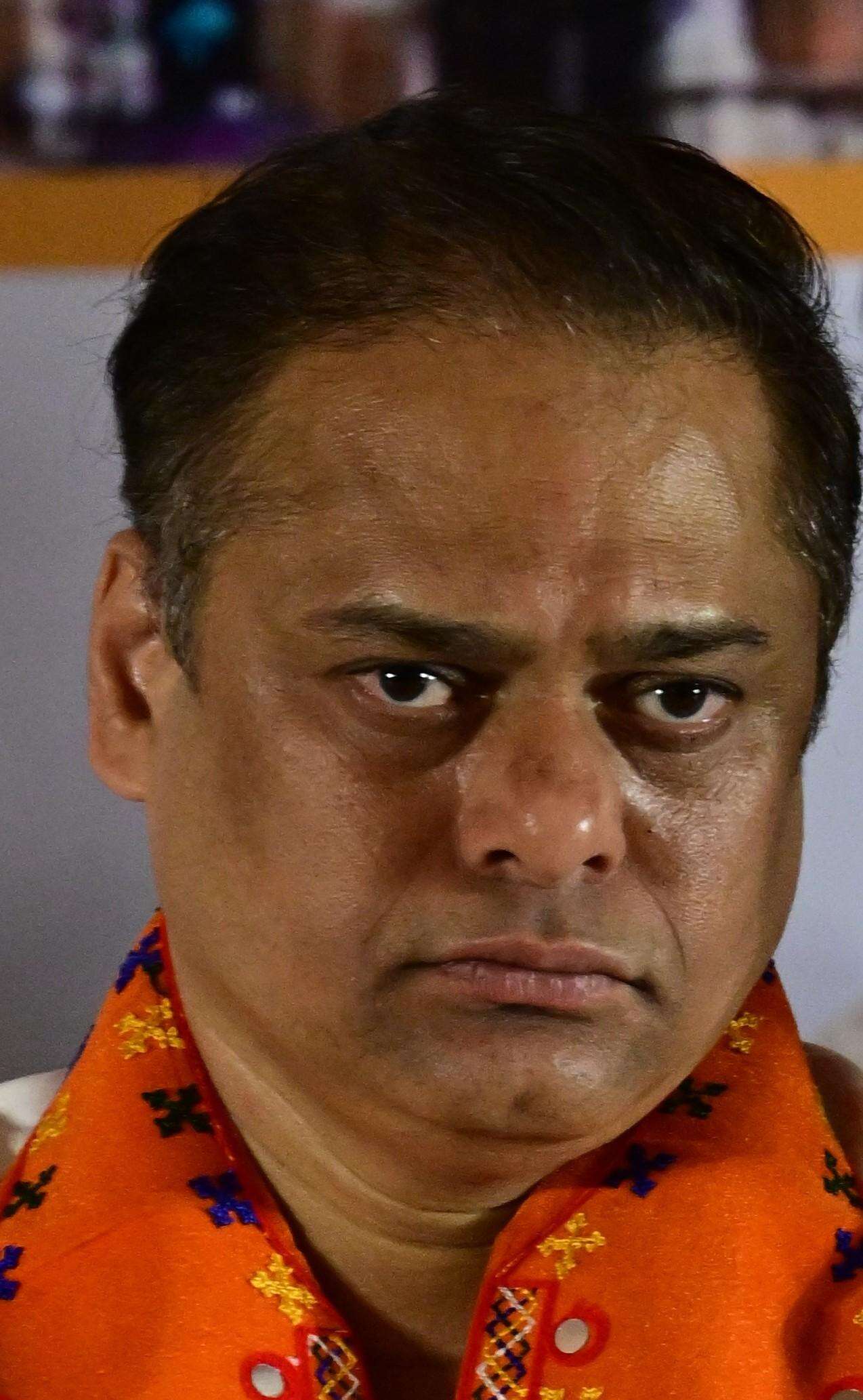 Opposition attacks BJP Mumbai chief over viral video on civic deaths