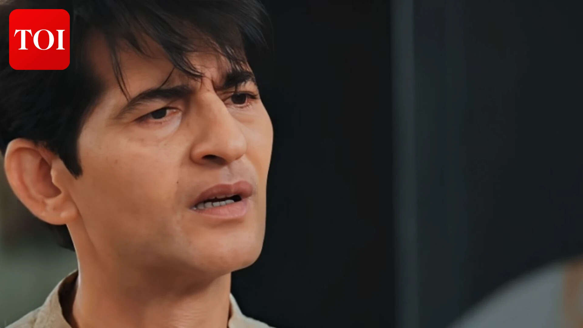 Karan packs his bags and asks Nandini to walk away with him, but her sense of duty towards the family keeps her rooted to Shantiniketan.Image credit (YouTube) Karan urges Nandini to leave Shantiniketan behind