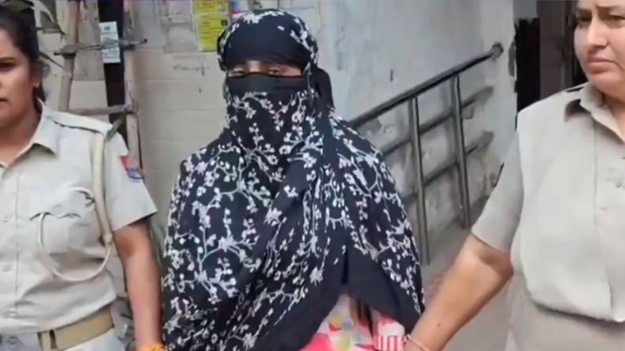 'Strangled with dupatta': Delhi woman kills husband in front of mother-in-law