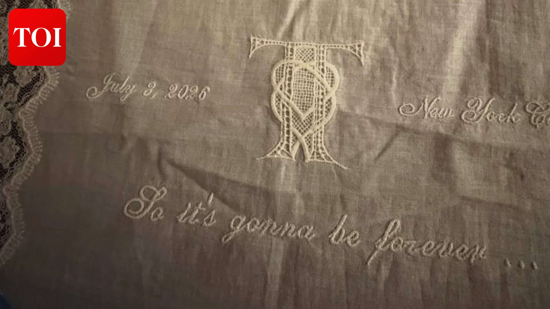 A 'Blank Space' lyric stitched into every wedding favour<br>