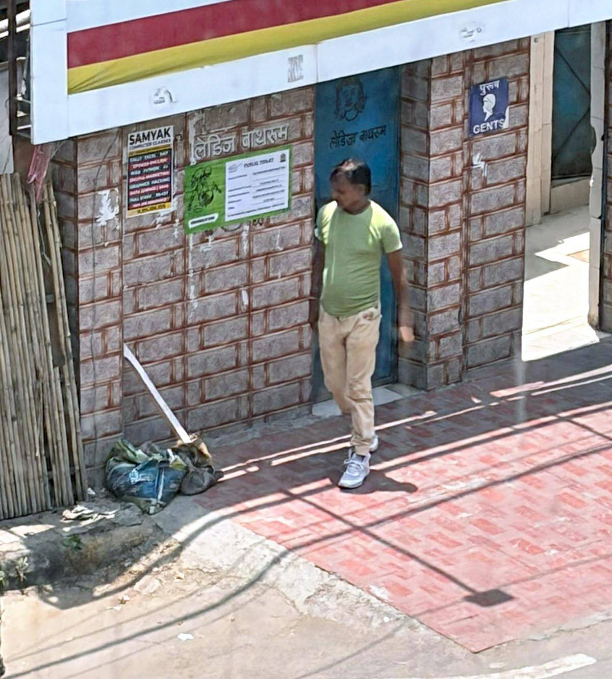 In 5 yrs, Delhi barely issued challans for urinating, spitting in public
