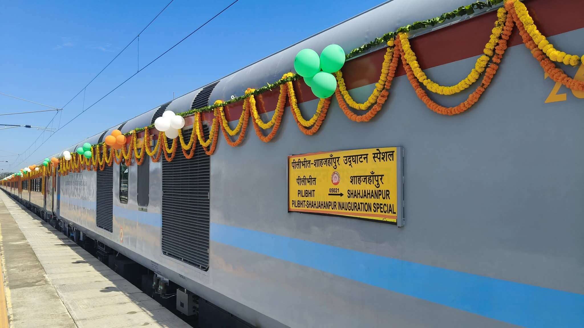 Attachment a85d7130-afd3-45c7-8437-49a39facdcbe_Tanakpur-Pilibhit_passenger_train_that_was_extended_up_to_Shahjahanpur.jpg