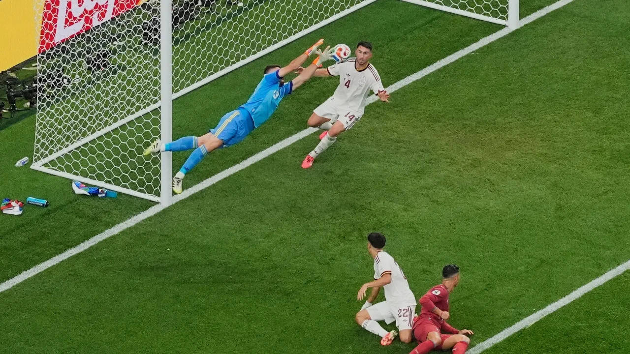 The Spanish wall: Spain shatter World Cup record with sixth straight clean sheet