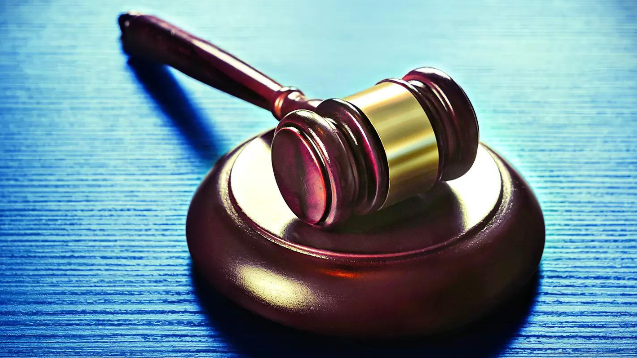 China sentences former official to death in $325 million bribery case