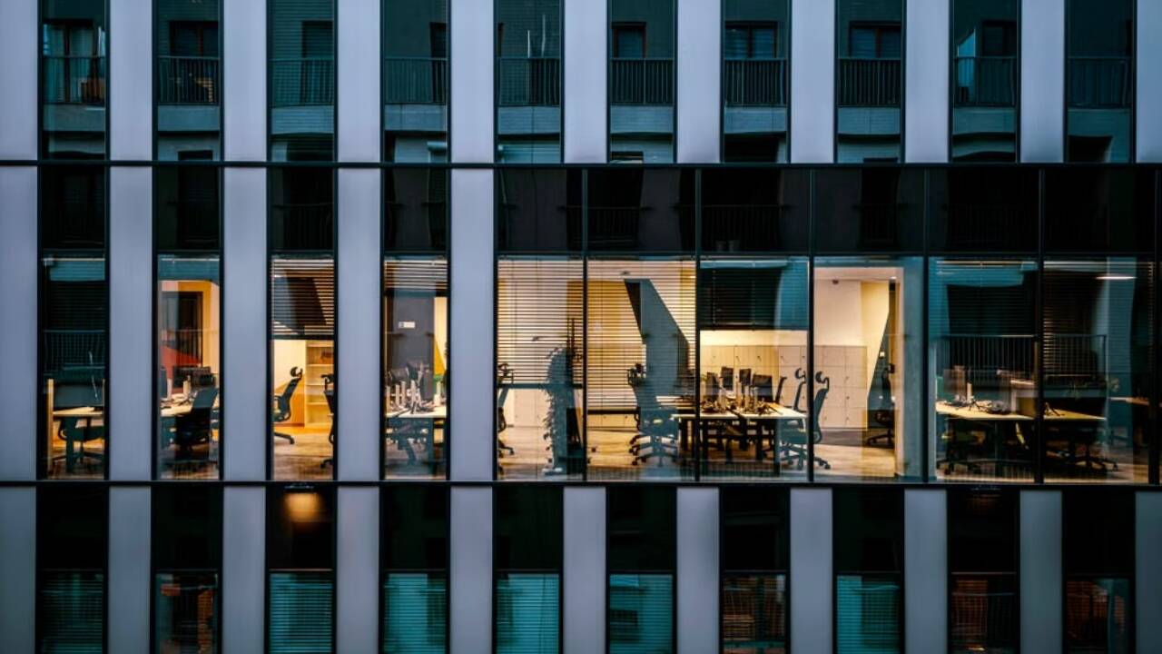 office pexels
