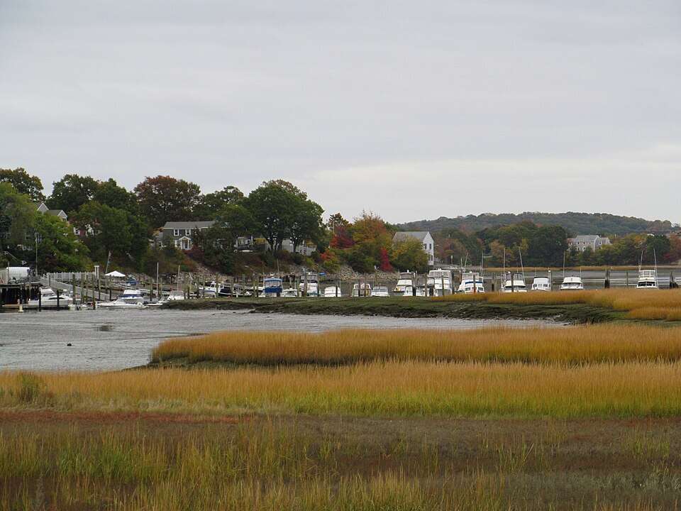 Broad_Meadows_Marsh,_Quincy,_Massachusetts,_October_2015