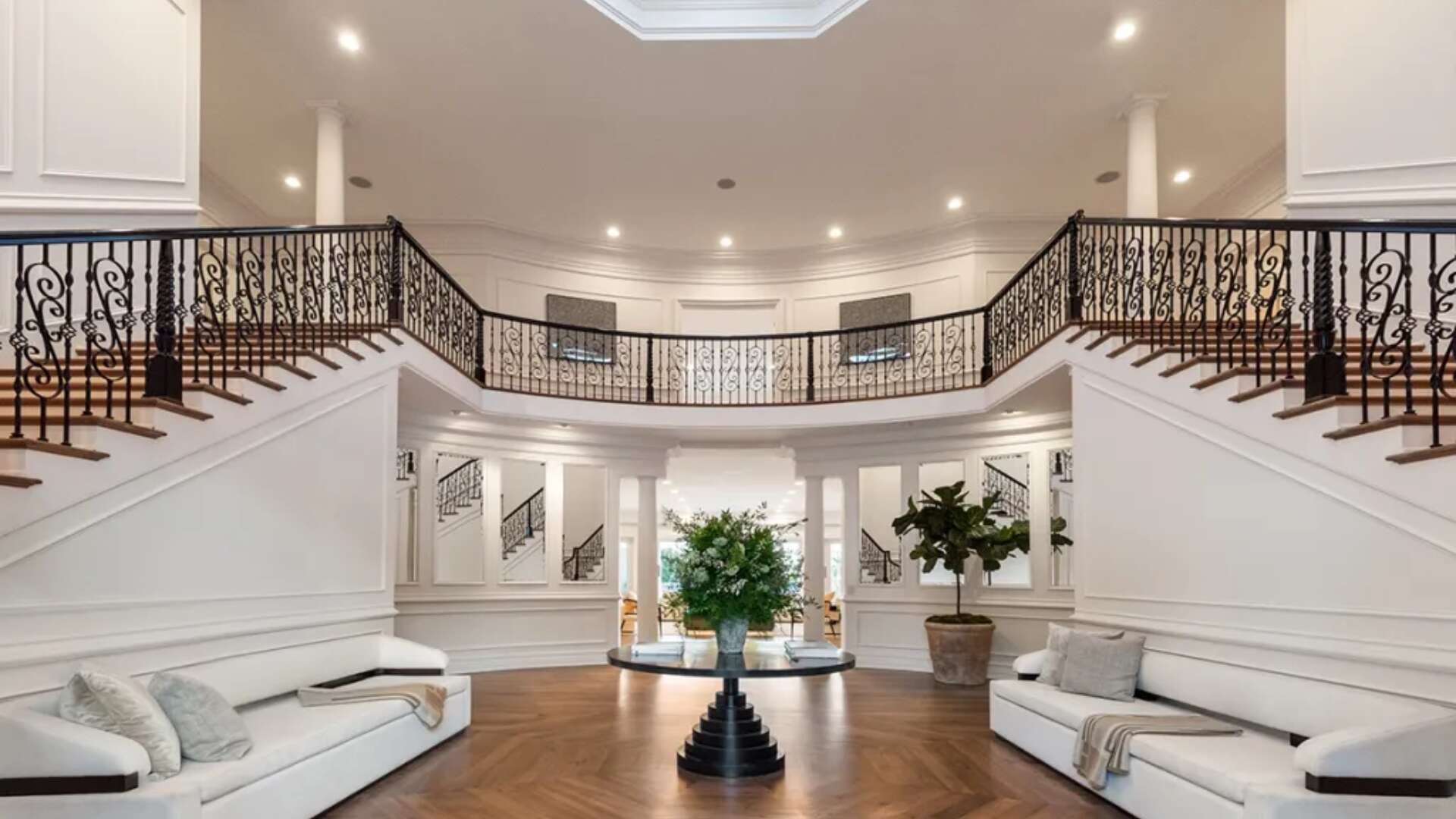 Instagram/ mansion rentals Instagram/ mansion rentals<br>