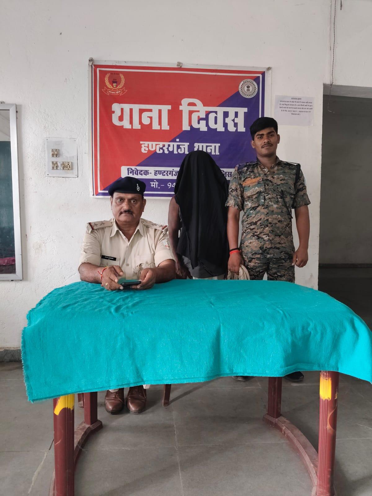 51c45202-ee21-46b8-b5de-f03a35658f0f_Arrested_Vilas_Yadav_in_Chatra_on_Wednesday.Vishvendu_Jaipuriar.jpg