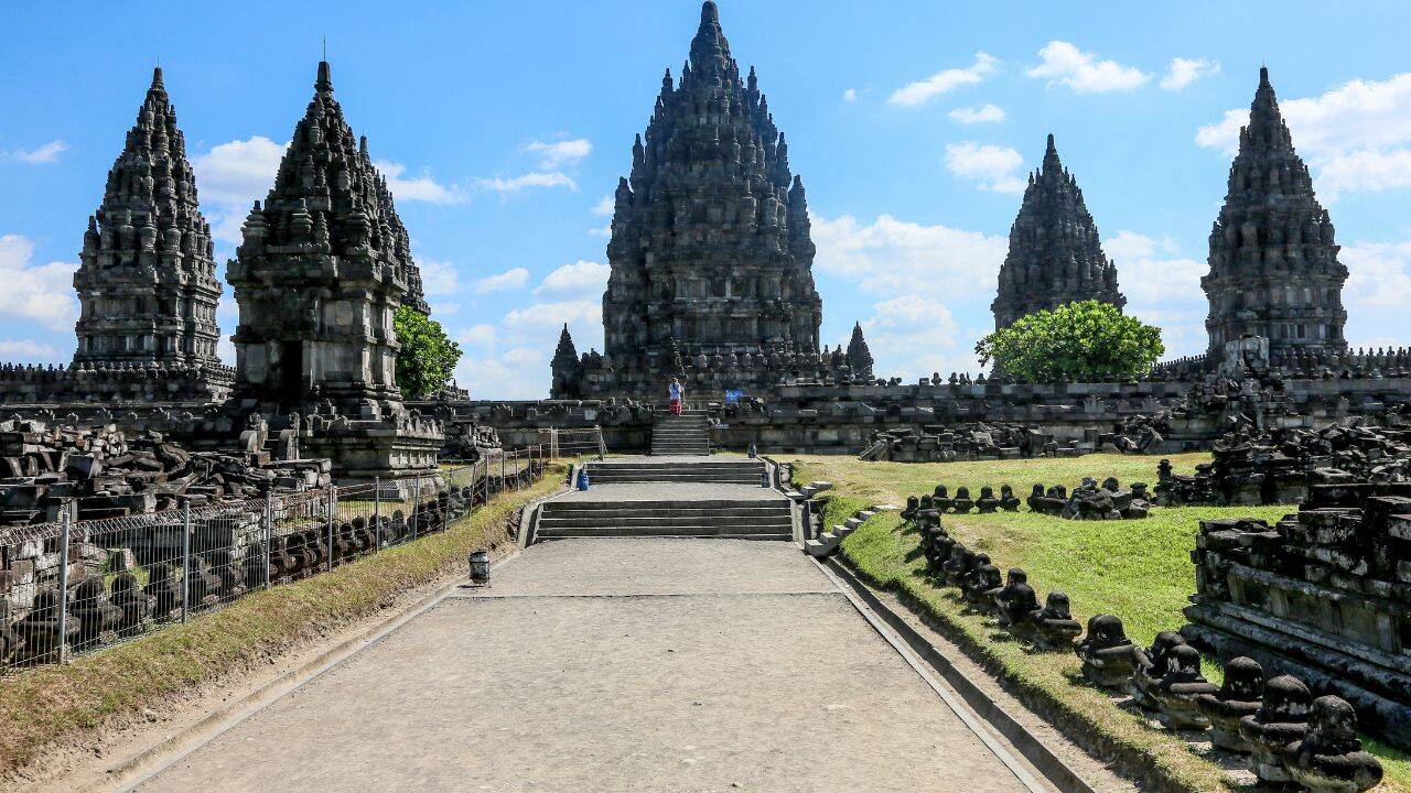 INDONESIA Temple