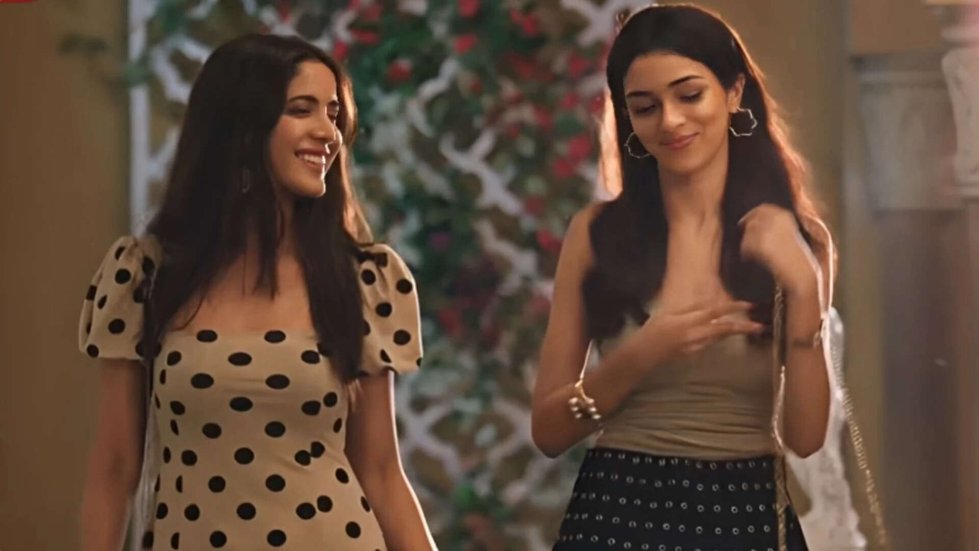 Garima and Samira outsmart Karan with a clever sensor clock trick before quietly leaving the house with their boyfriends for a party.Image credit(YouTube) Grandchildren secretly sneak out while Karan remains unaware<br>