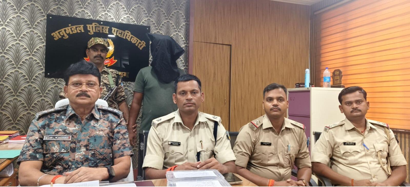 6b41bf44-cf71-4ffc-a5e8-ee769f20a17c_Arrested_member_of_the_arms_gang._Vishvendu_Jaipuriar.jpg
