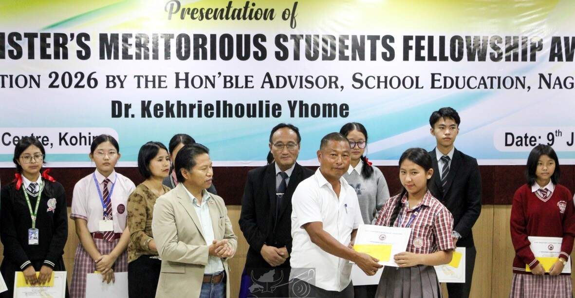 92f9dacf-22d8-4ed6-9c21-b1e101574f56_Adviser_Kekhrielhoulie_Yhome_presenting_CMMSF_award_to_a_girl_student_in_Kohima_on_Thursday.jpg