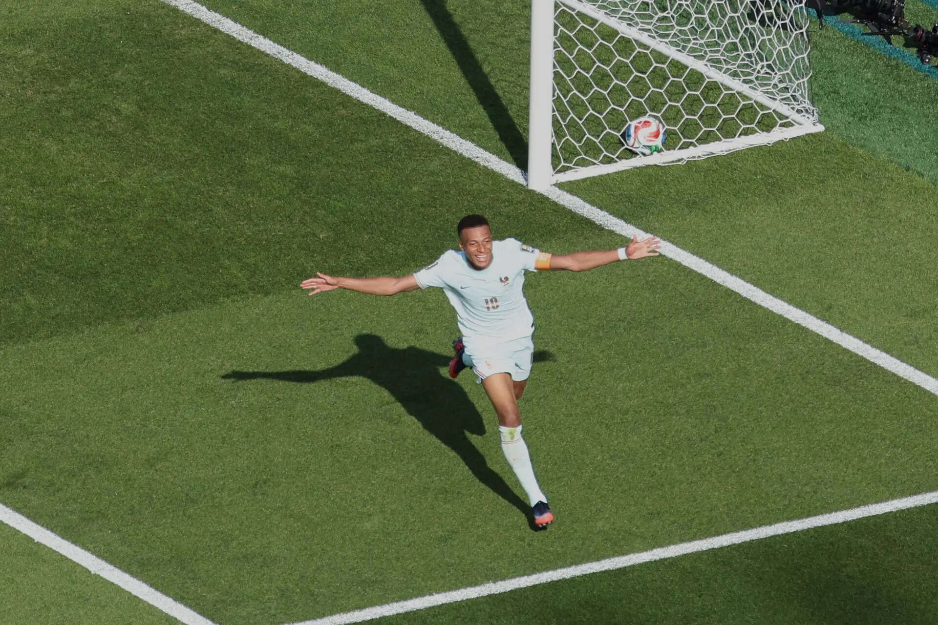 CORRECTION Morocco France WCup Soccer