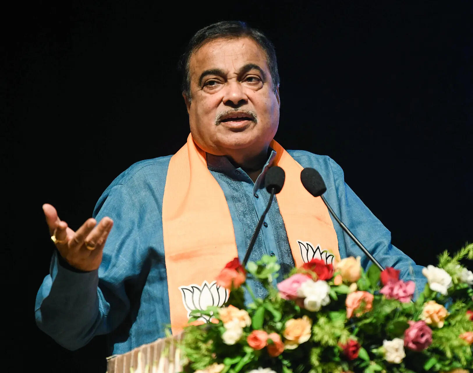 Hydrogen Trials on 10 Highways: Gadkari Says Hydrogen is Future of Mobility