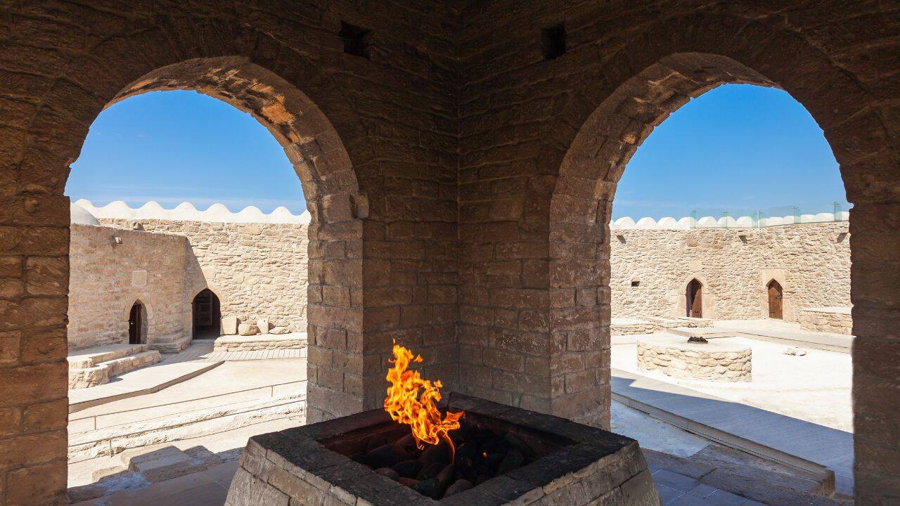 canva Baku fire temple