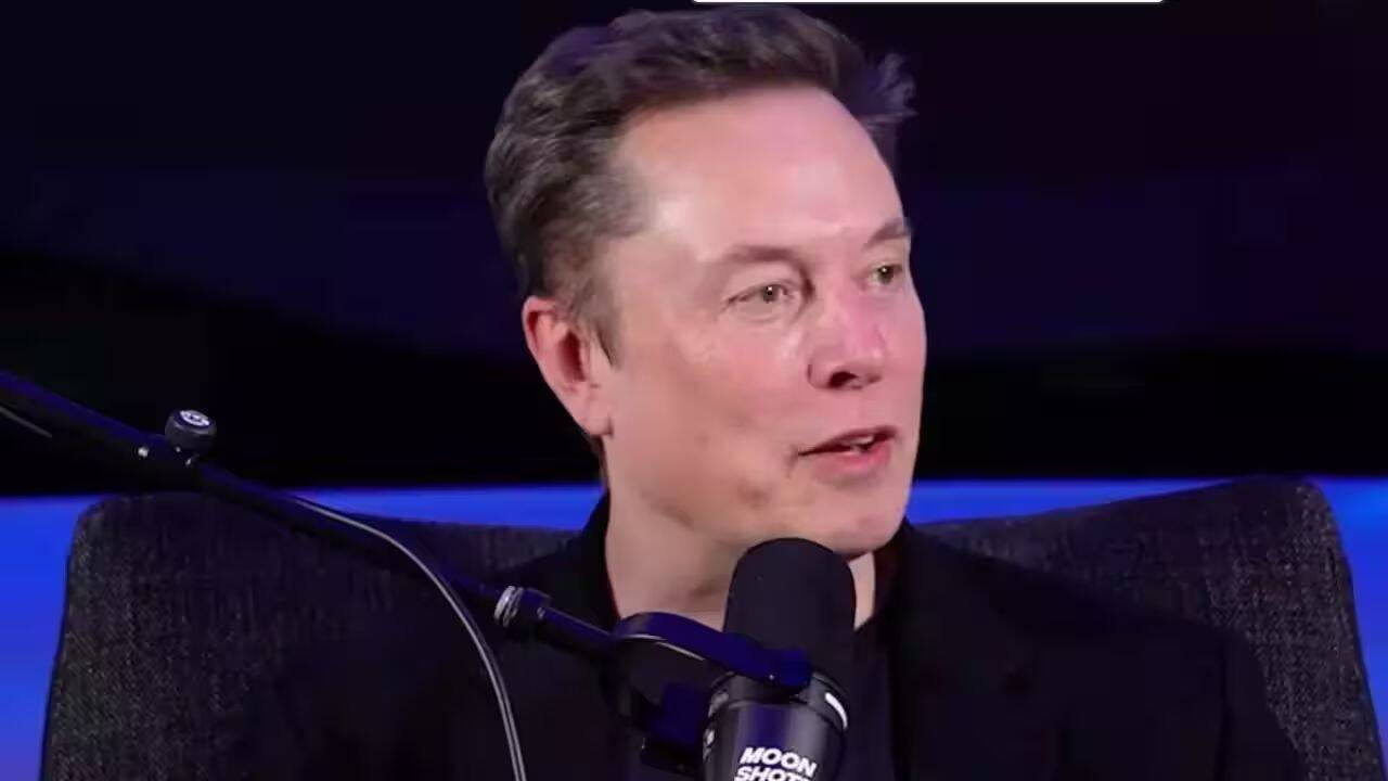 Musk Envisions Thousands on Moon & Mars in Decade
