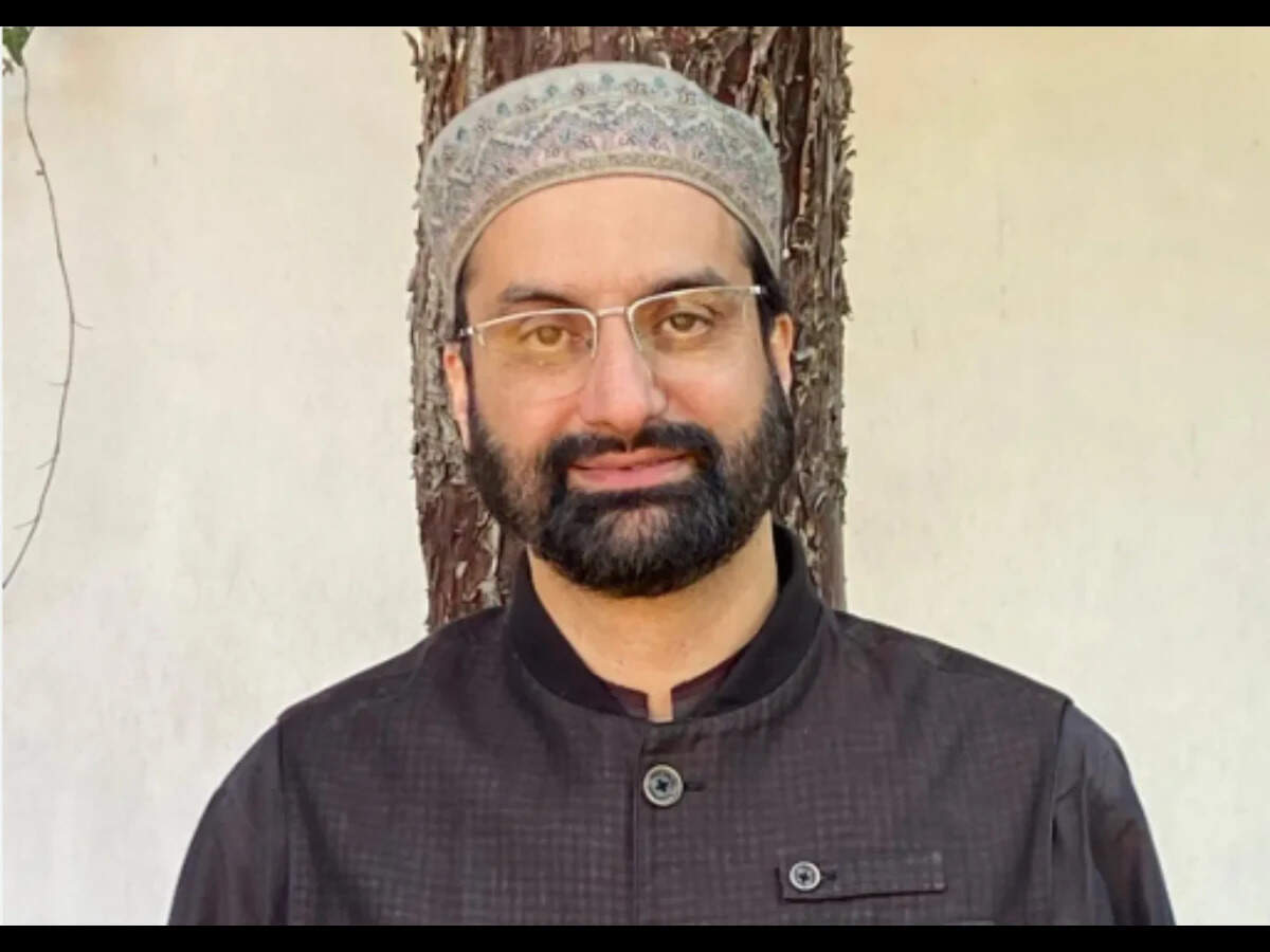 After Farooq’s protest invite, Mirwaiz calls for Art 370 inclusion, BJP shreds NC over 2010 killings