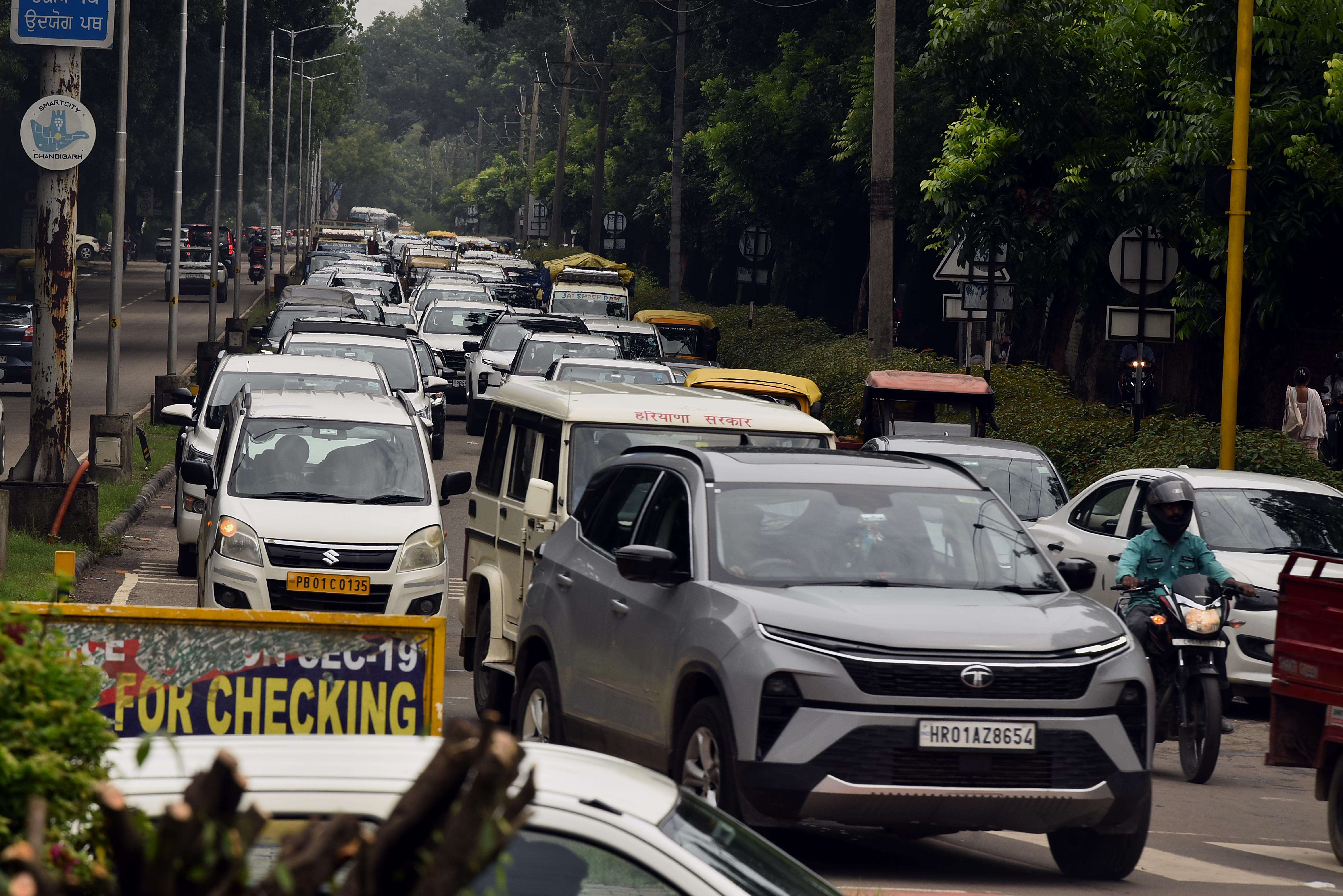 10jul_Traffic Jam_2.jpg