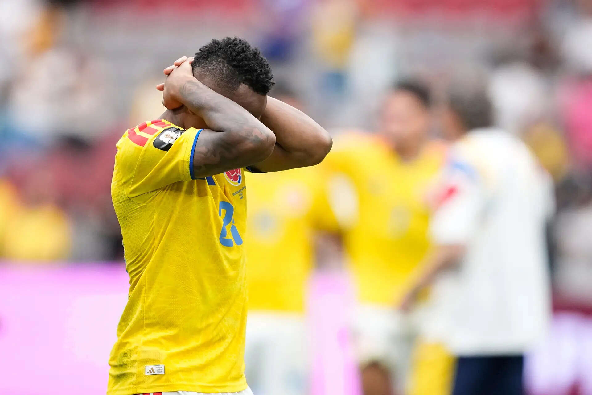 Colombian soccer federation condemns death threats against midfielder Jaminton Campaz