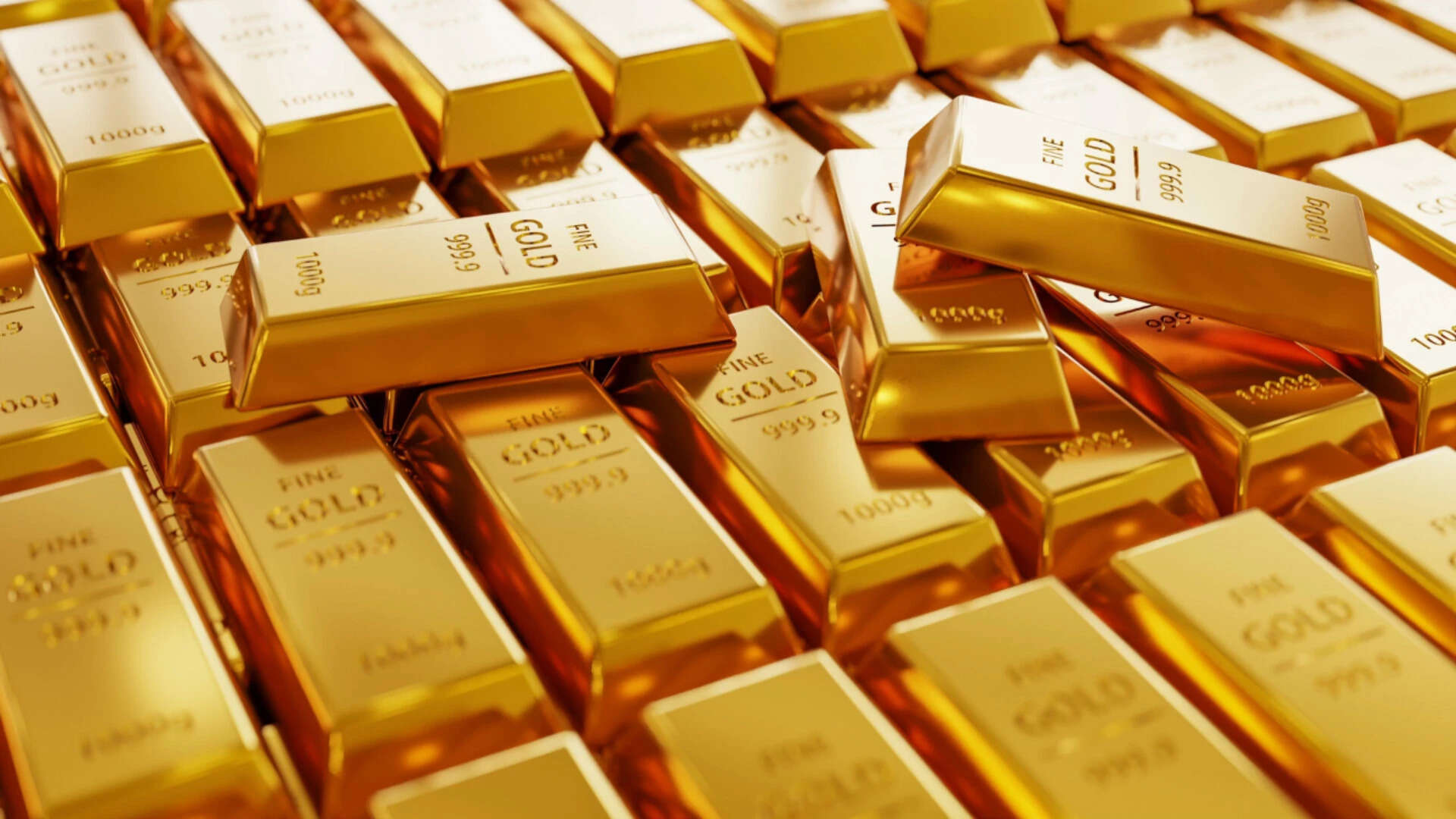 Scientists finally know why gold never tarnishes, and the secret lies in its self-protecting surface