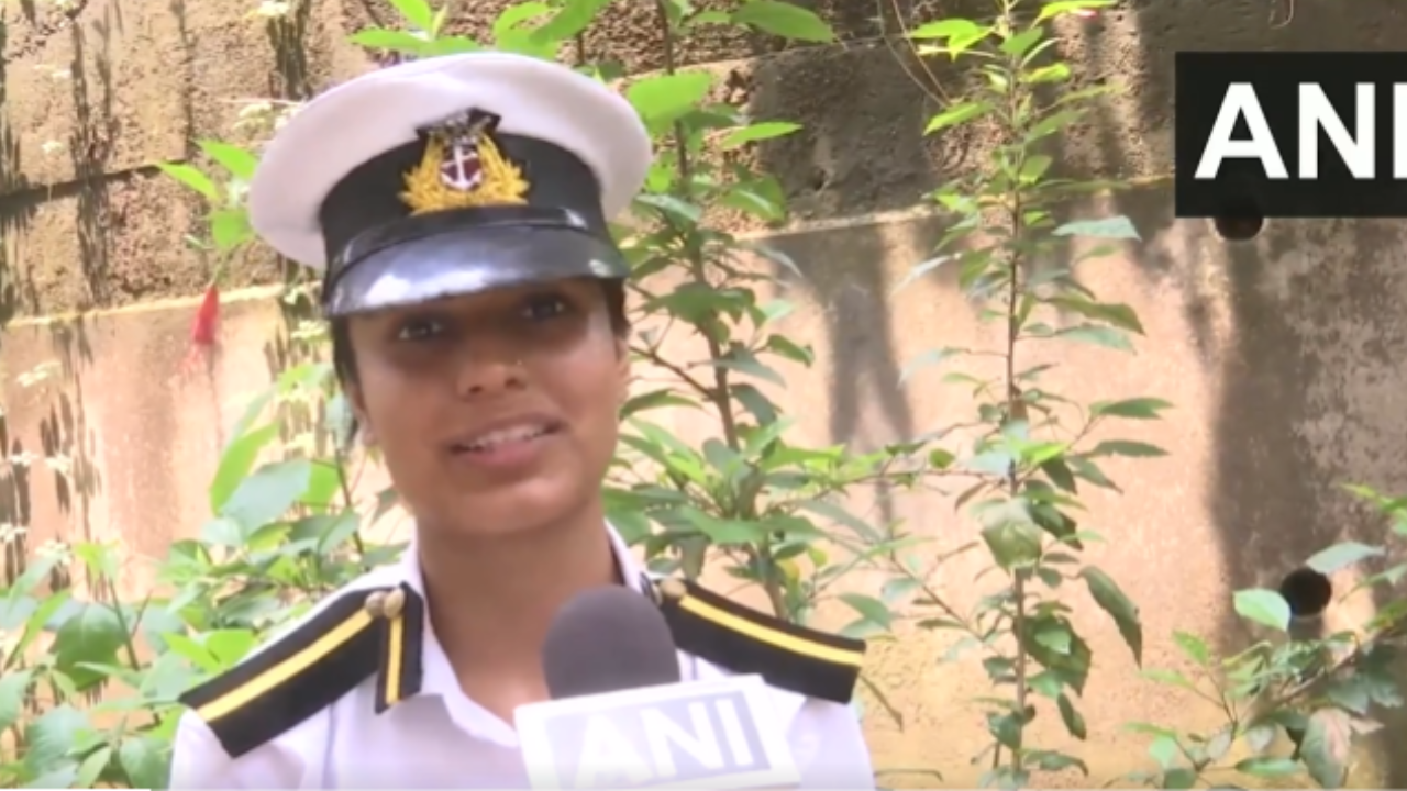 Meet 18-year-old Tanvi Sharma who chose the Merchant Navy over NEET and JEE, and cracked it in just one month through self-study
