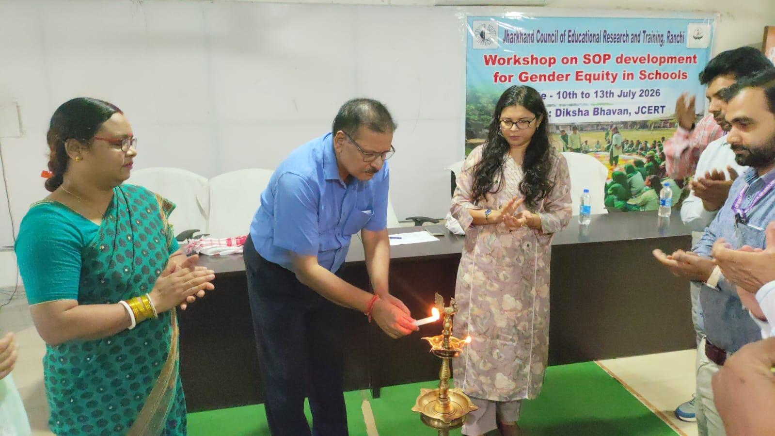 The workshop being inaugurated 63fed3c9-3153-4a8d-adbd-7a4e055fa2f9_JCERT_Workshop.jpg