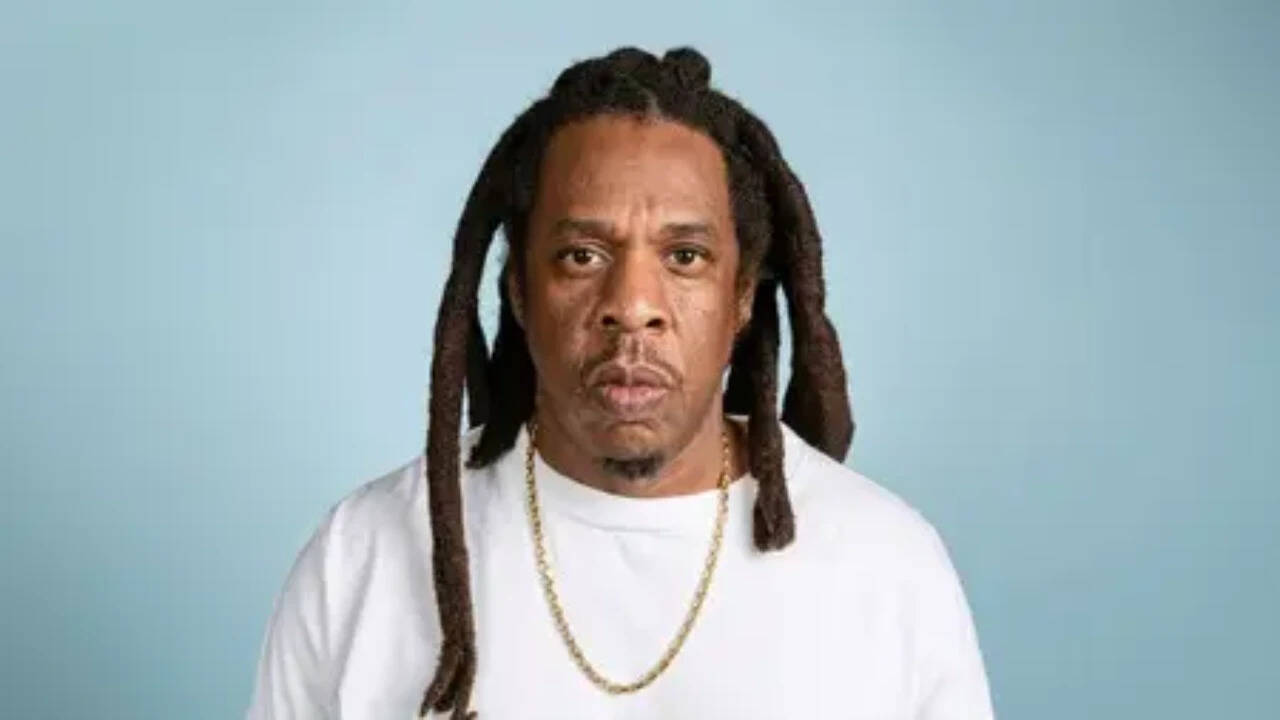 Fans face 3 hour delay at Jay Z's concert