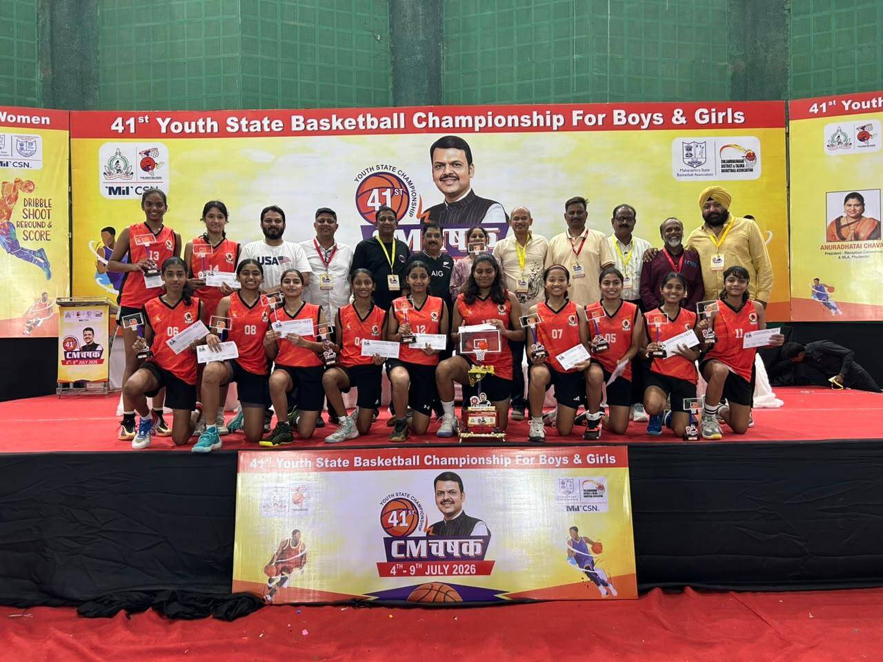 Nagpur U16 girls team on stage.jpeg