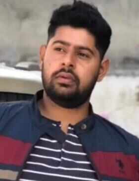 Man found dead in driver's seat Gr Noida (1).jpg