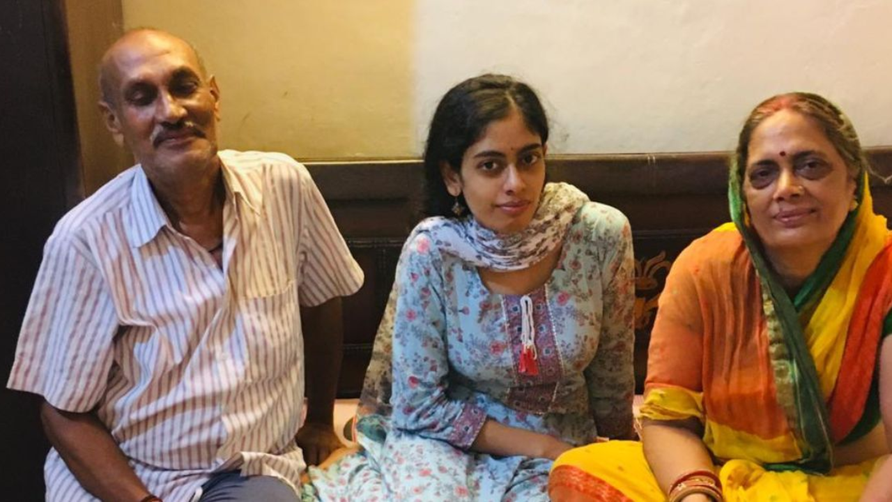 Pooja's roots go back to Puranhiya village in Sitamarhi, Bihar.